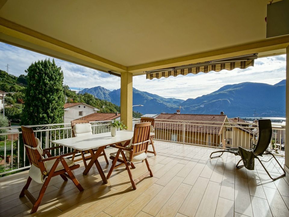 Villa i Mandello del Lario, Lecco - foto 1