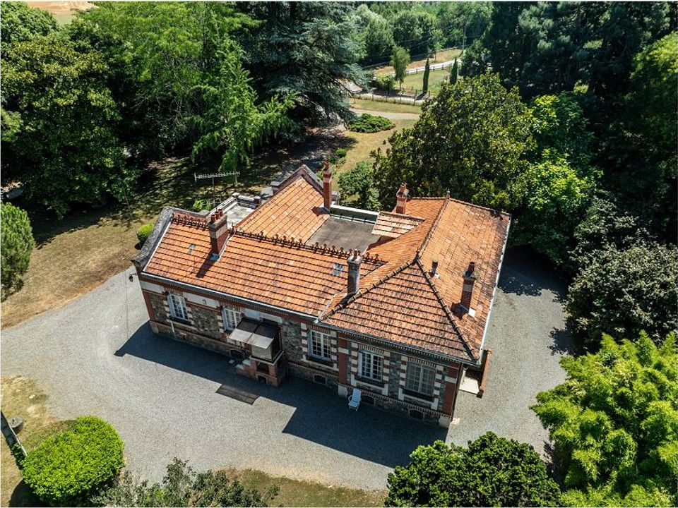 Villa i Carbonne, Haute-Garonne - foto 1