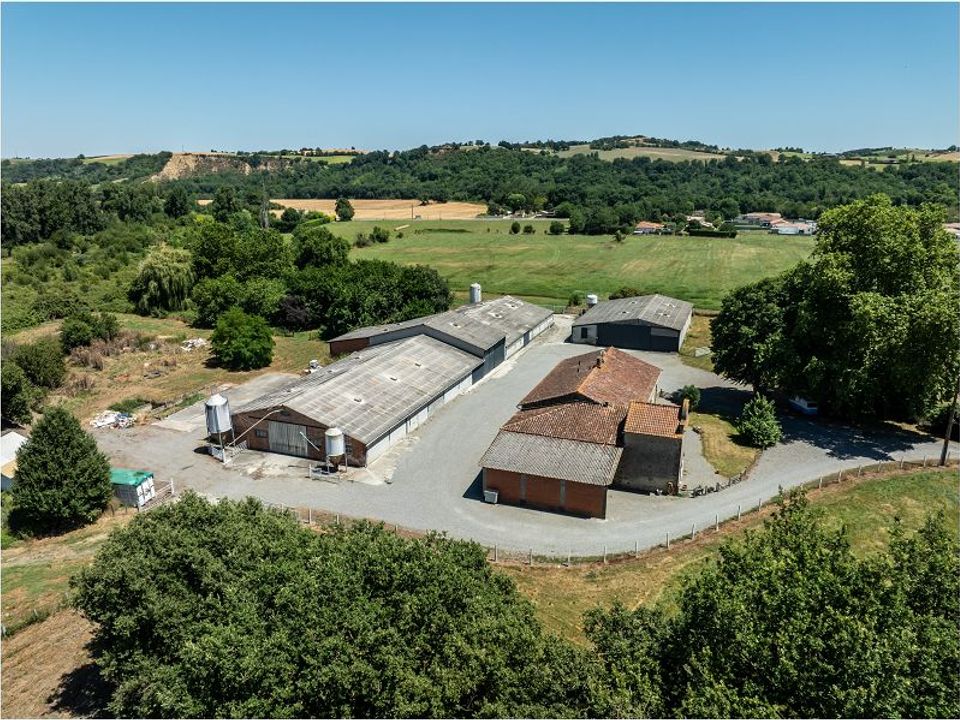 Villa i Carbonne, Haute-Garonne - bilde 1