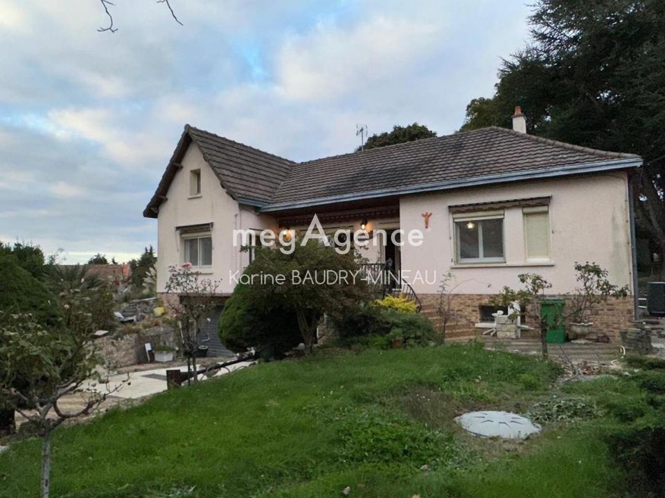 Villa i Vouneuil-sur-Vienne, Vienne - foto 1