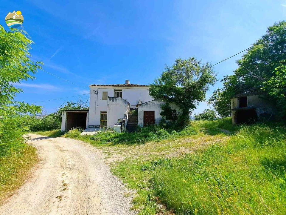 Villa i Penne, Pescara - bilde 1