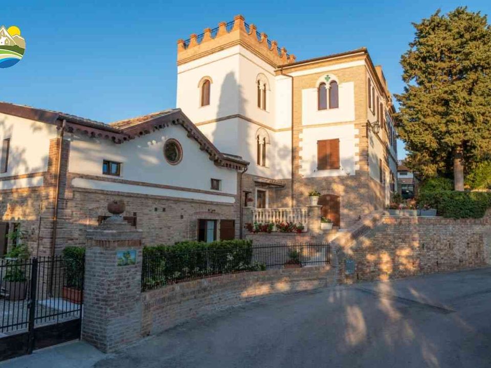 Villa i Nereto, Teramo - foto 1