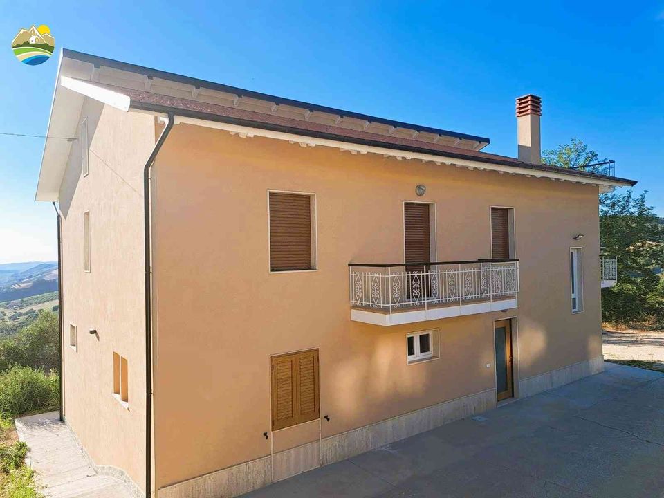 Villa i Castiglione Messer Raimondo, Teramo - foto 1