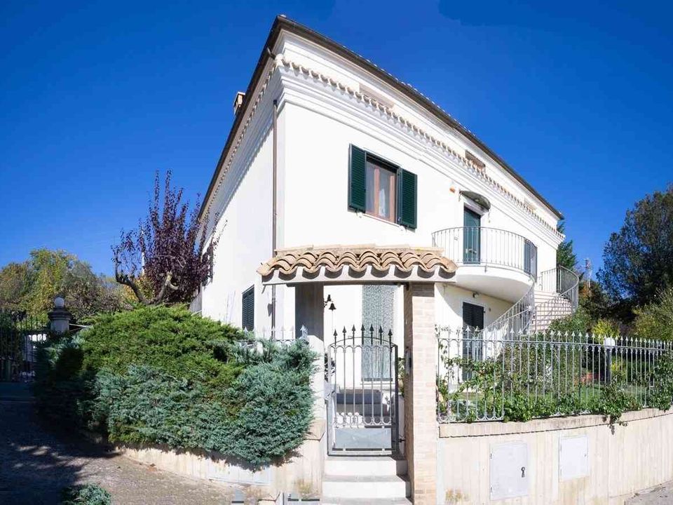 Villa i Atri, Teramo - foto 1