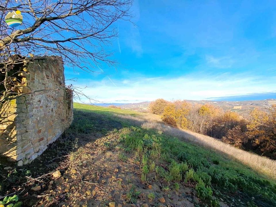 Helårsgrund i Castiglione Messer Raimondo, Teramo - foto 1
