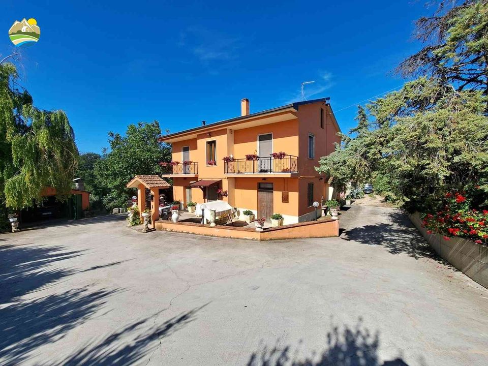 Villa i Castiglione Messer Raimondo, Teramo - foto 1