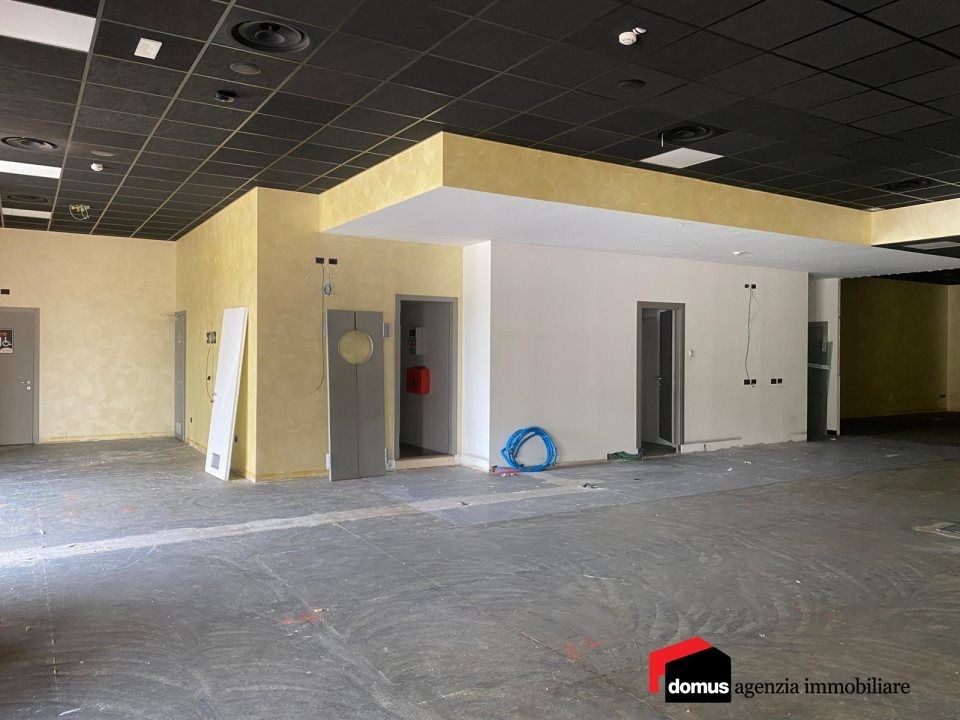 Erhvervsejendom i Thiene, Vicenza - foto 2