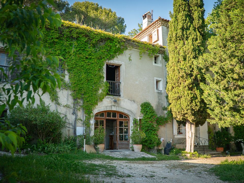 Villa in L'Isle-sur-la-Sorgue, Vaucluse - photo 1