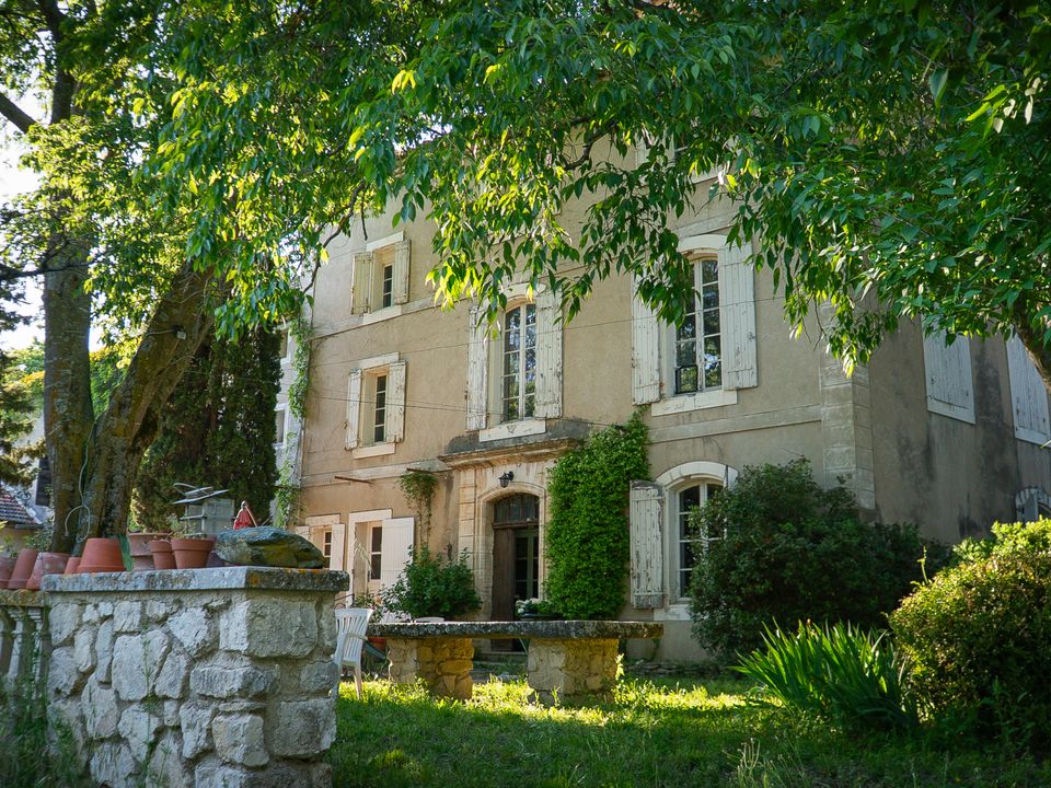Villa in L'Isle-sur-la-Sorgue, Vaucluse - photo 2