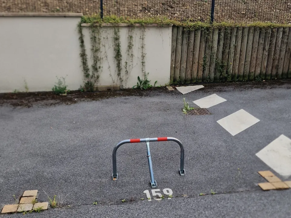 Parkeringsplads i Roissy-en-Brie, Seine-et-Marne - foto 1
