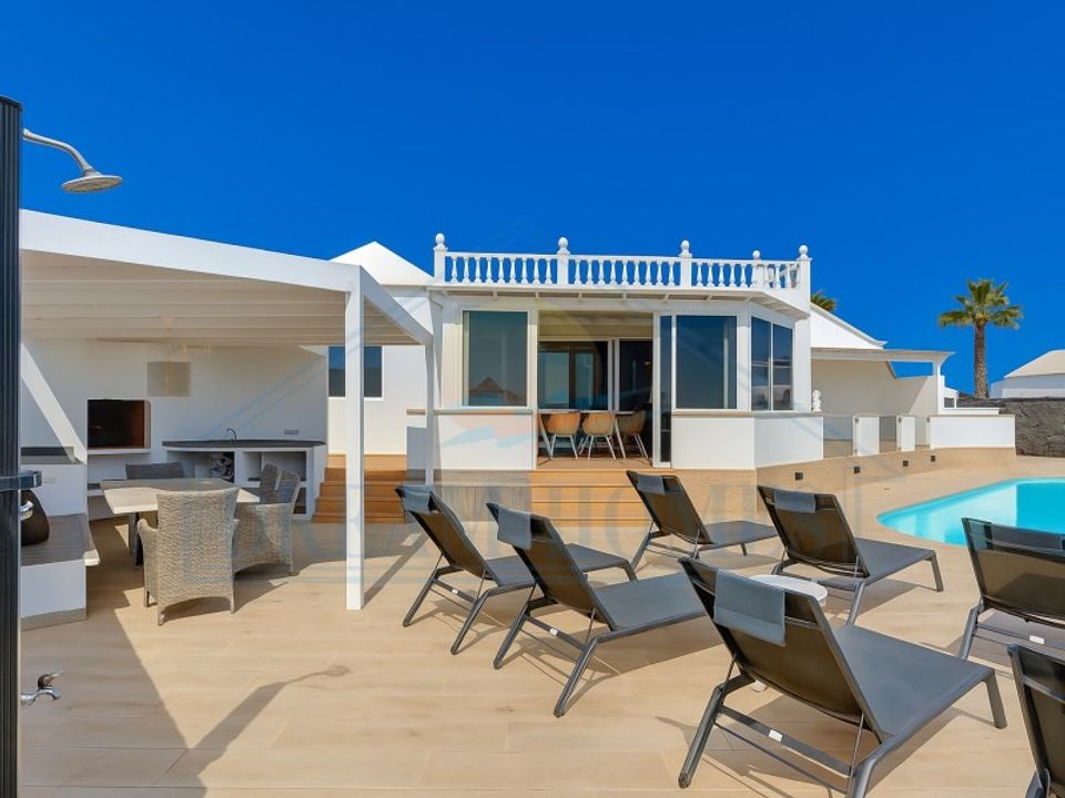 Villa i Playa Blanca (Yaiza), Lanzarote - foto 1
