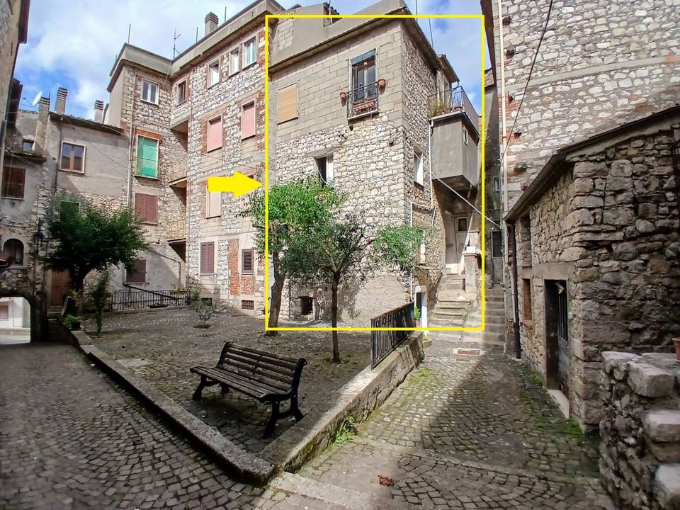 Erhvervsejendom i Vallecorsa, Frosinone - foto 1