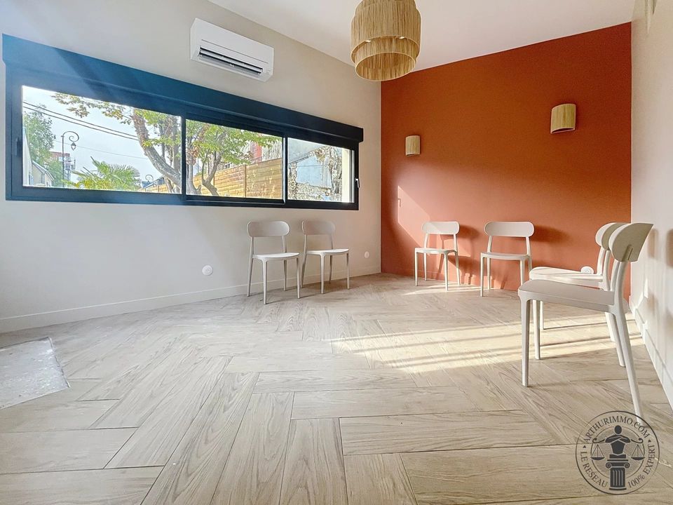 L'establiment comercial a Dourdan, Essonne - foto 2