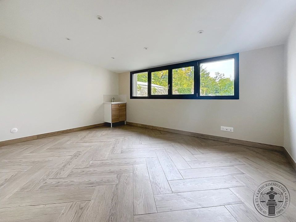 L'establiment comercial a Dourdan, Essonne - foto 4