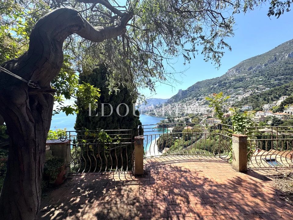 Villa i Roquebrune-Cap-Martin, Alpes-Maritimes - foto 1