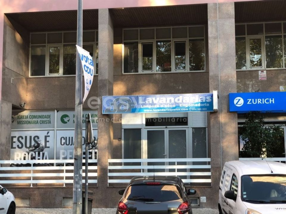 Erhvervsejendom i Belas, Lisbon - foto 2