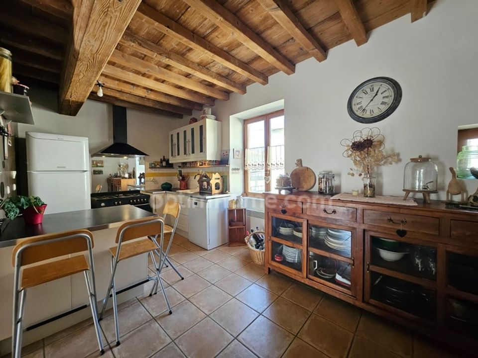Byhus i Montanay, Rhone - foto 3