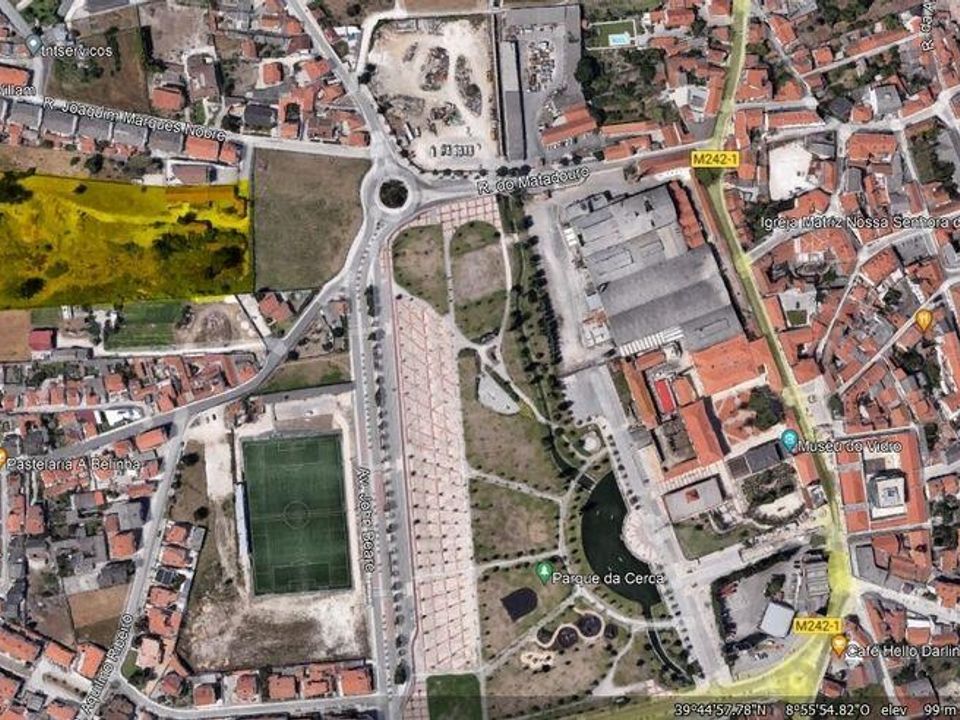 Helårsgrund i Marinha Grande, Leiria - foto 1