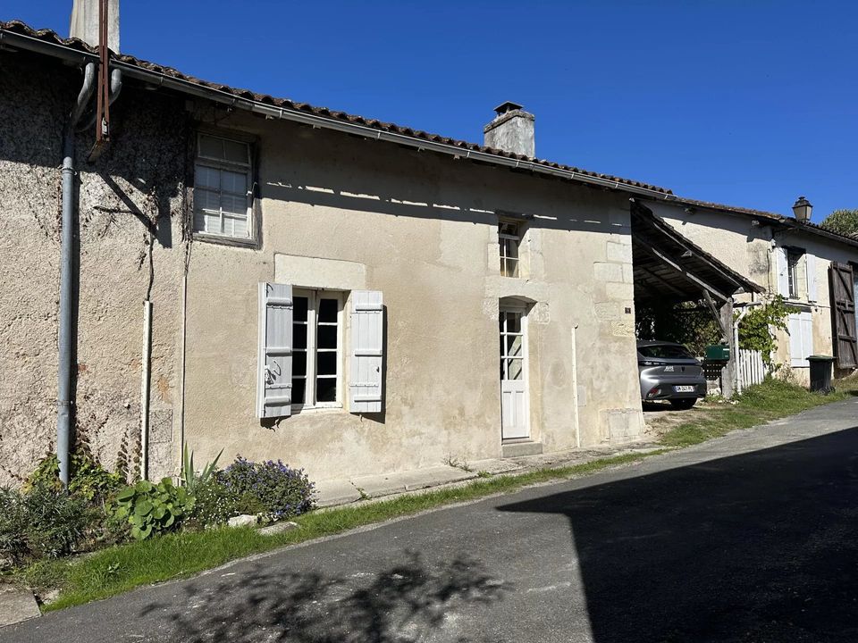 Villa i Bonnes, Charente - foto 1