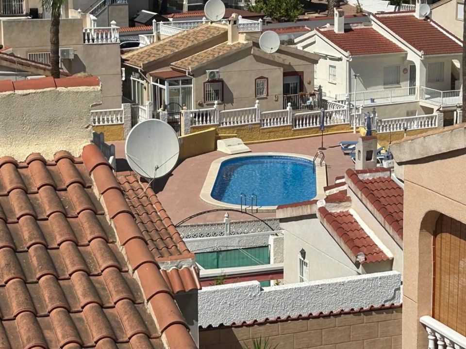 Villa - Ciudad Quesada, Alicante - photo 4