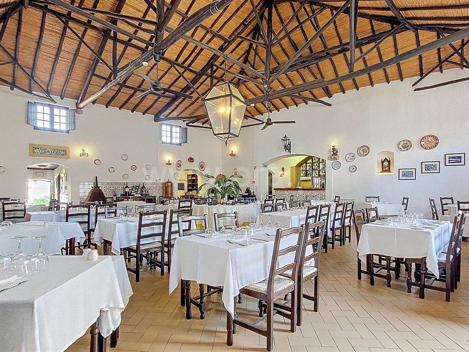 Erhvervsejendom i Lagoa, Faro - foto 1