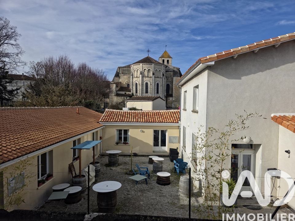 Erhvervsejendom i Barbezieux-Saint-Hilaire, Charente - foto 4