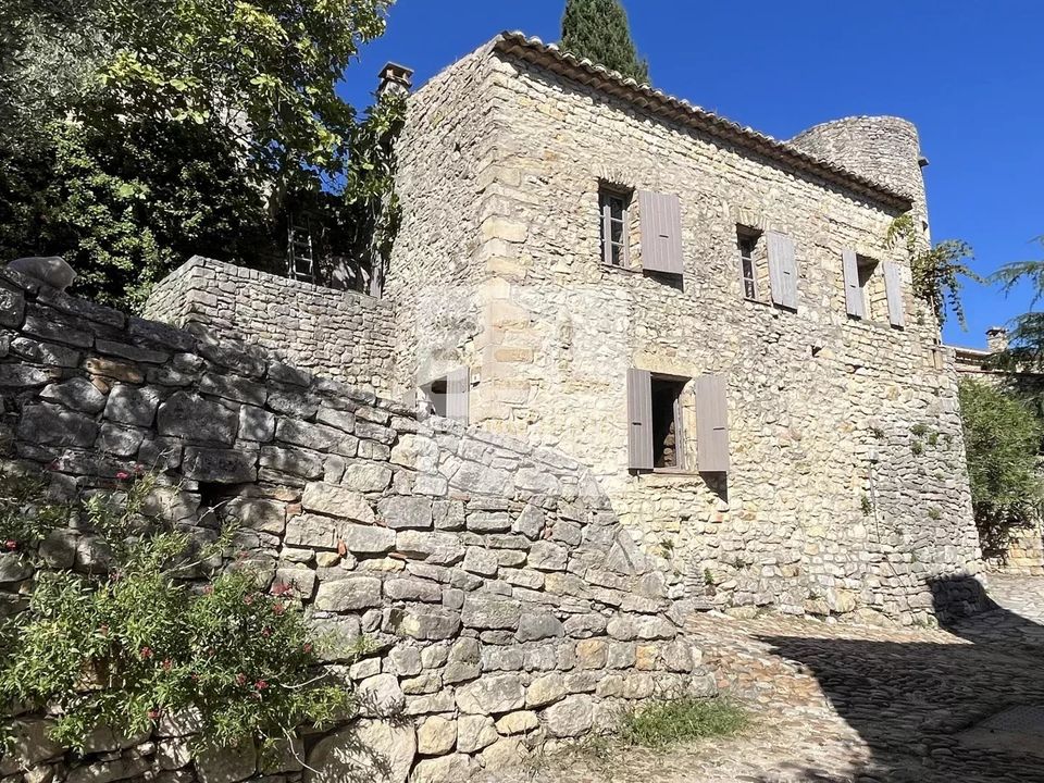 Landejendom i La Roque-sur-Cèze, Gard - foto 1