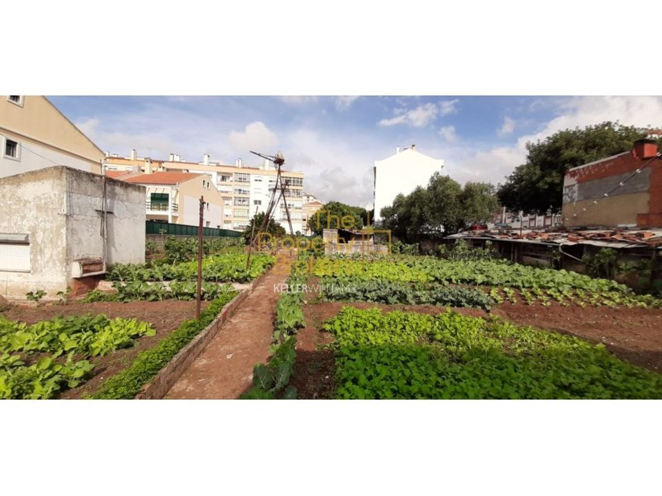 Helårsgrund i Massama, Lisbon - foto 1