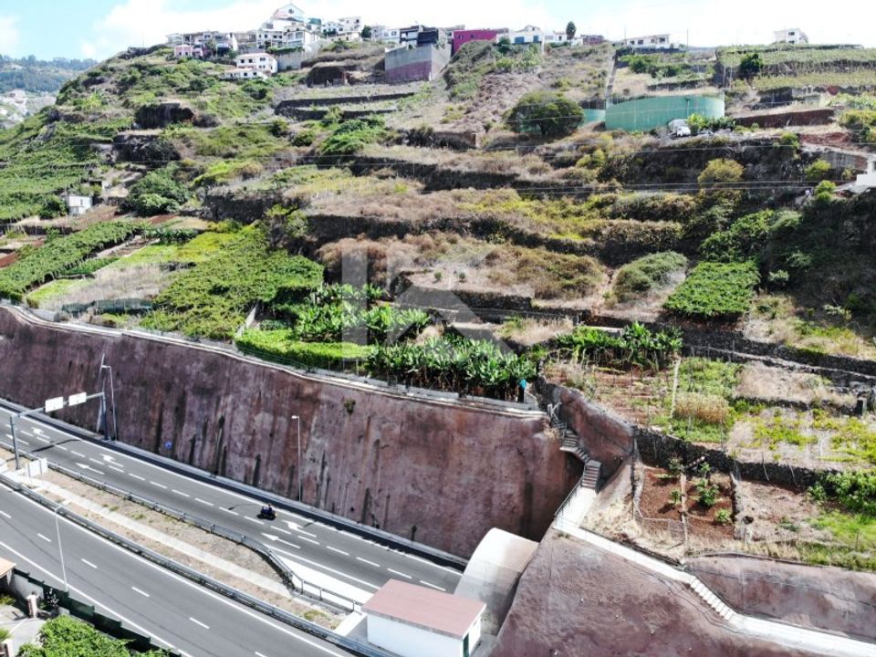 Helårsgrund i Camara de Lobos, Madeira - foto 1