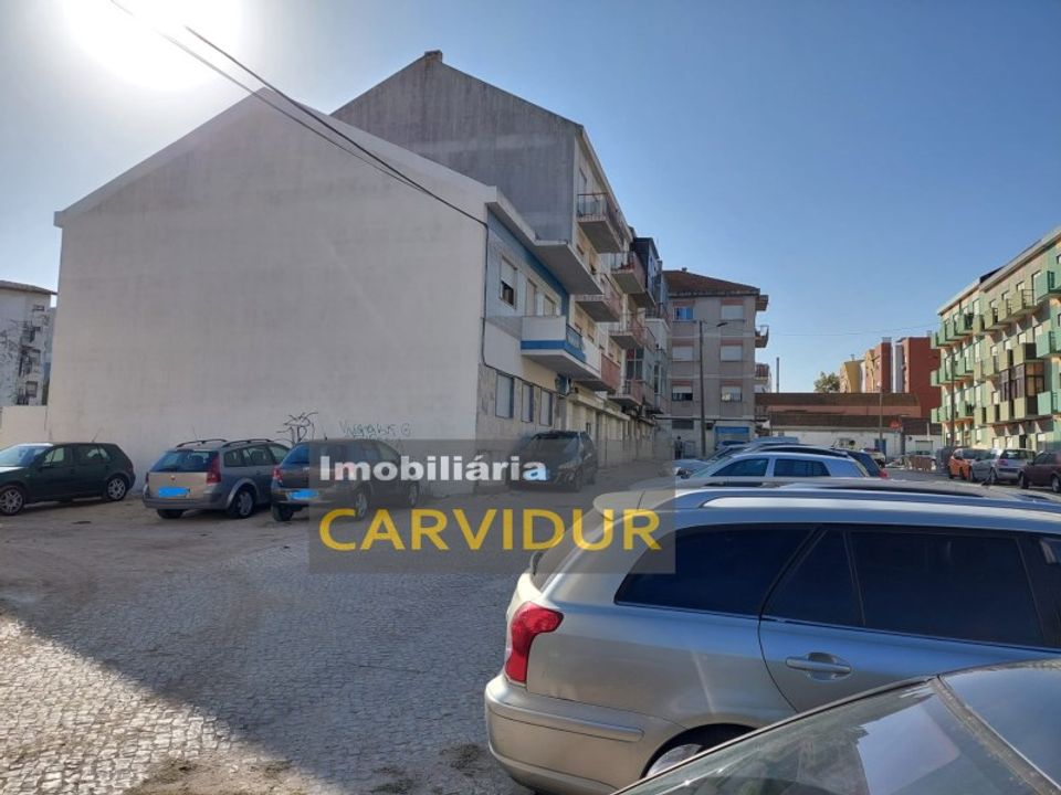 Helårsgrund i Barreiro, Setubal - foto 1