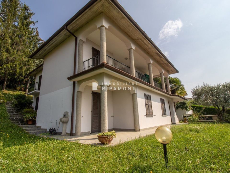 Villa i Torre de' Busi, Bergamo - foto 1