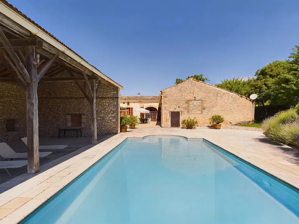 Villa in Monflanquin, Lot-et-Garonne - foto 1
