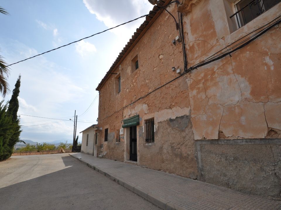 Landejendom i Pinoso, Alicante - foto 1