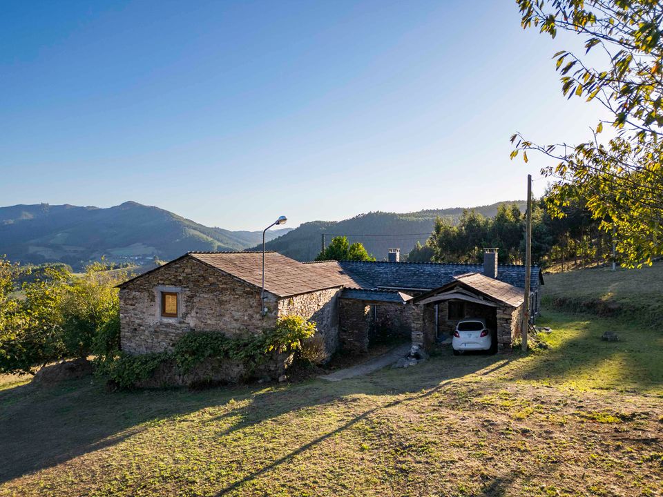 Landejendom i San Tirso de Abres, Asturias - foto 1