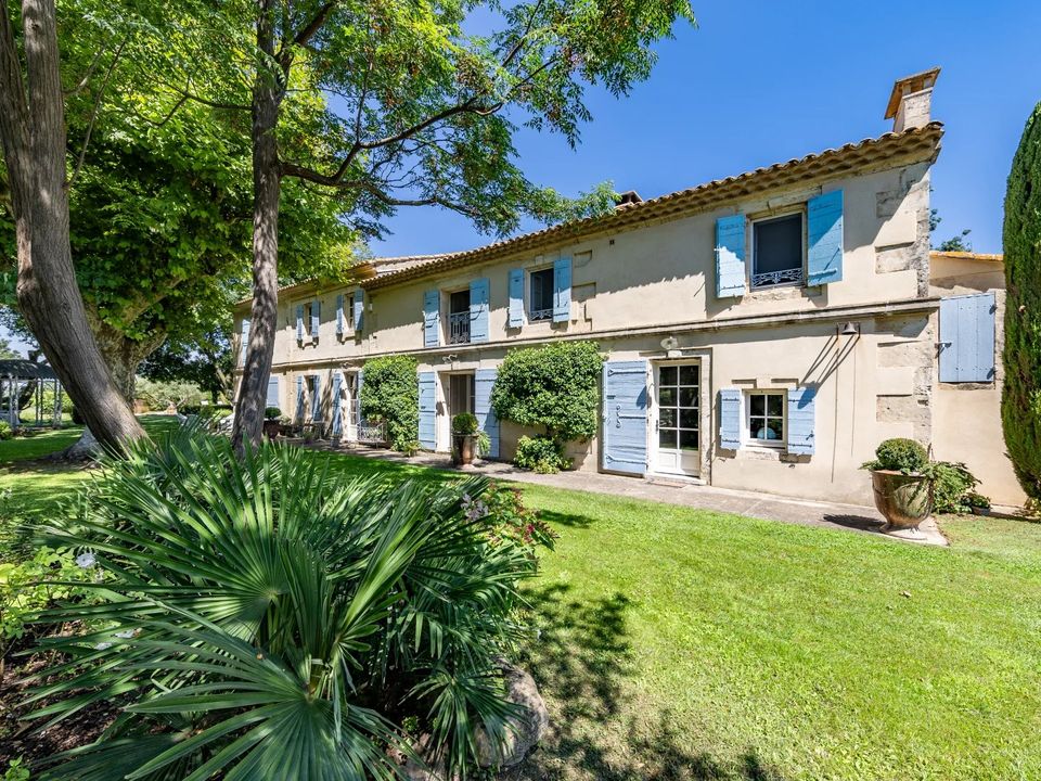 Villa i Raphele-les-Arles, Bouches-du-Rhone - foto 1