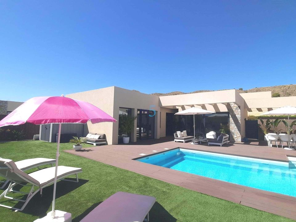 Villa i Altaona Golf Resort, Murcia - foto 1