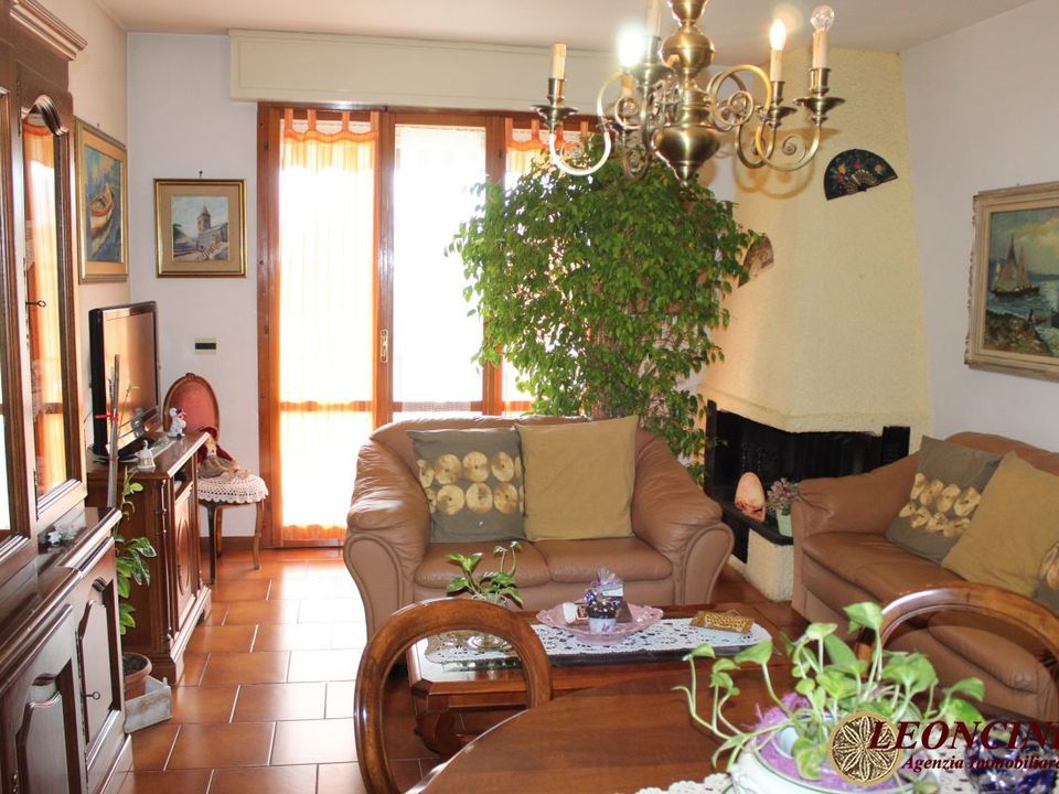 Lejlighed i Villafranca in Lunigiana, Massa and Carrara - foto 3