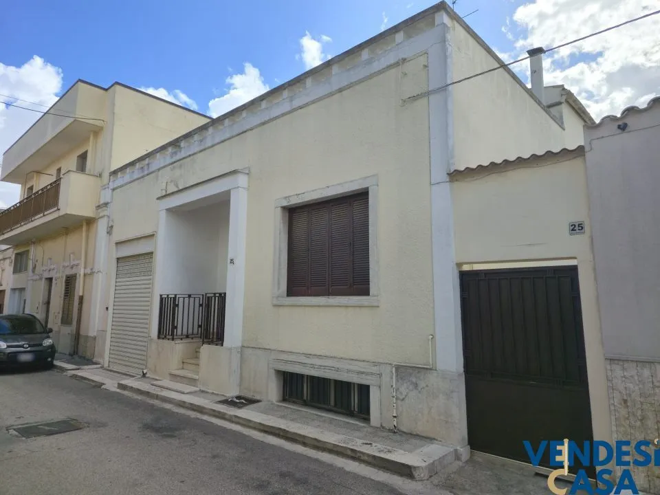 Villa i Adelfia, Bari - foto 1