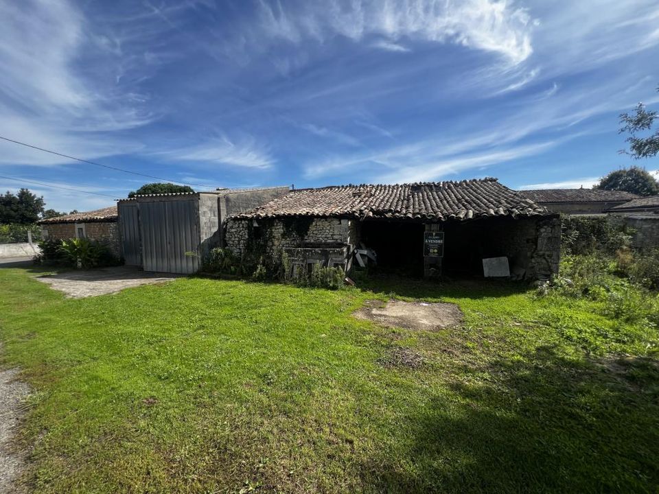 Garage i Mirambeau, Charente-Maritime - foto 1