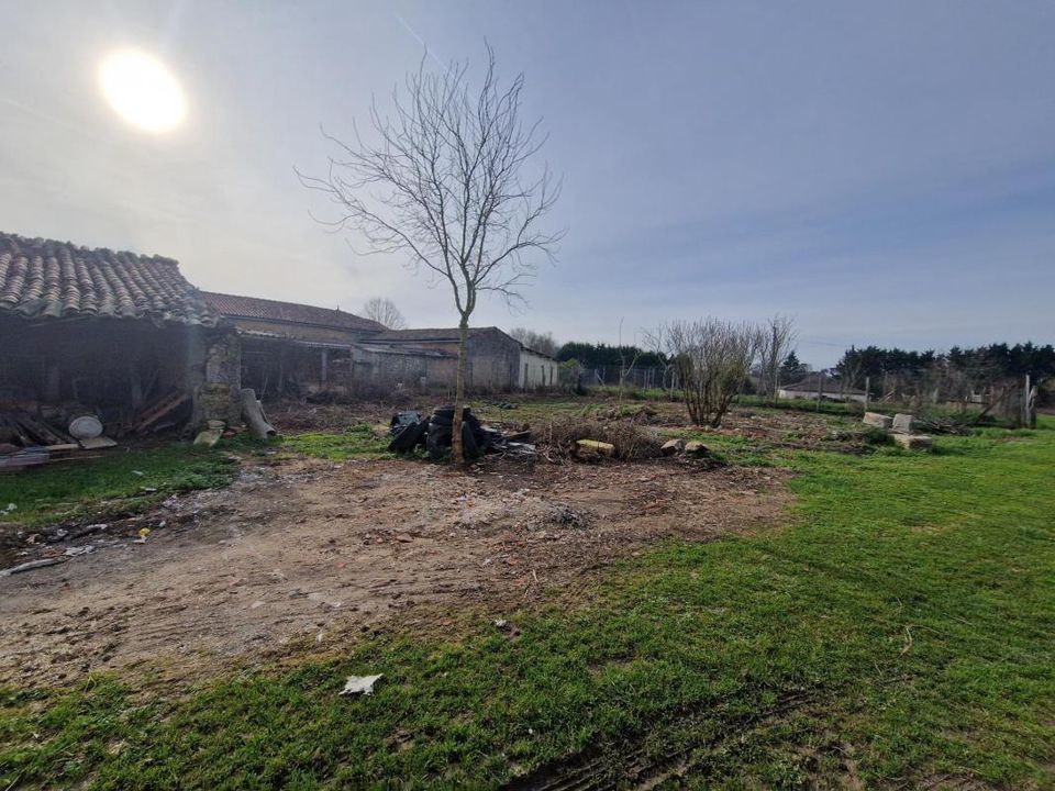 Garage i Mirambeau, Charente-Maritime - foto 2