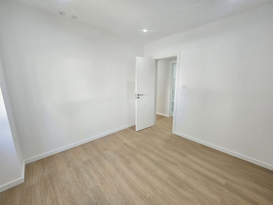 Lejlighed i Amadora, Lisbon - foto 1