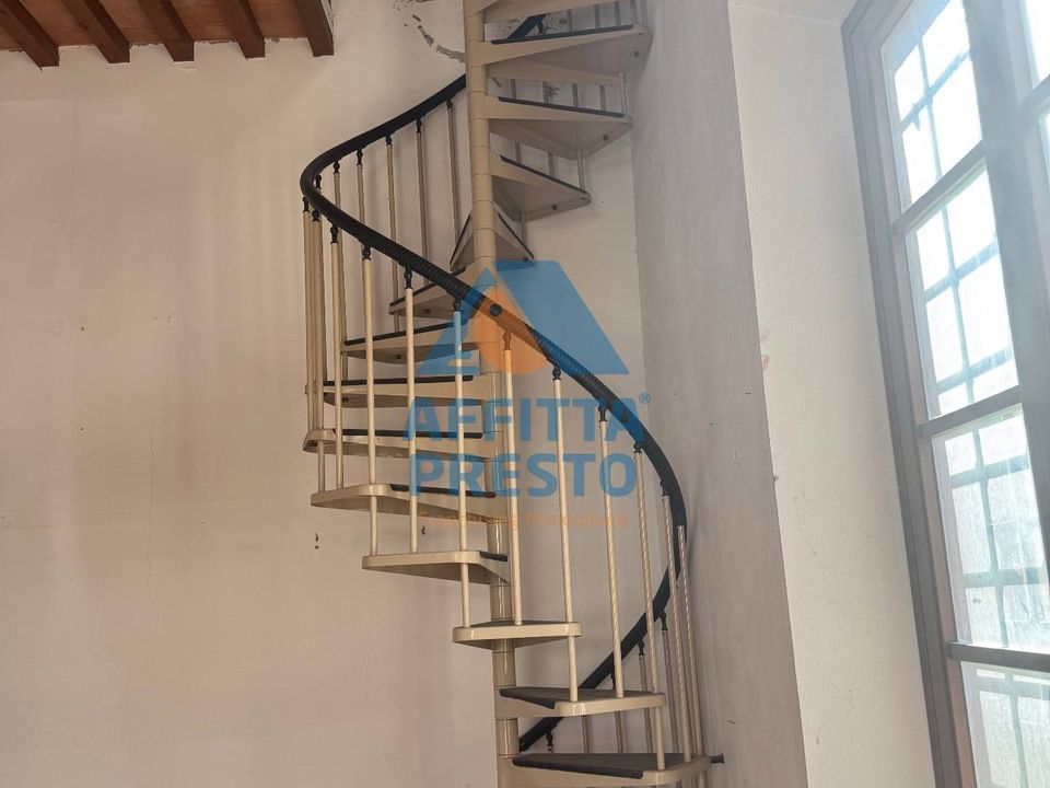 L'establiment comercial a Fucecchio, Florence - foto 5