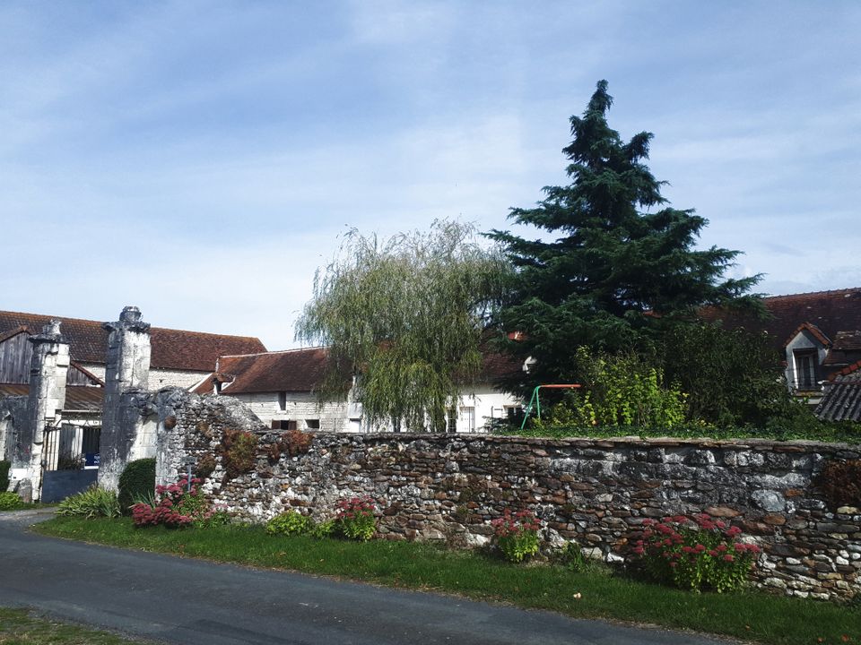 Dorpshuis in Dangé-Saint-Romain, Vienne - foto 3