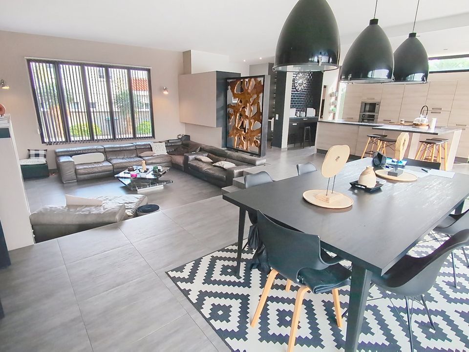 Villa in Perpignan, Pyrenees-Orientales - foto 4
