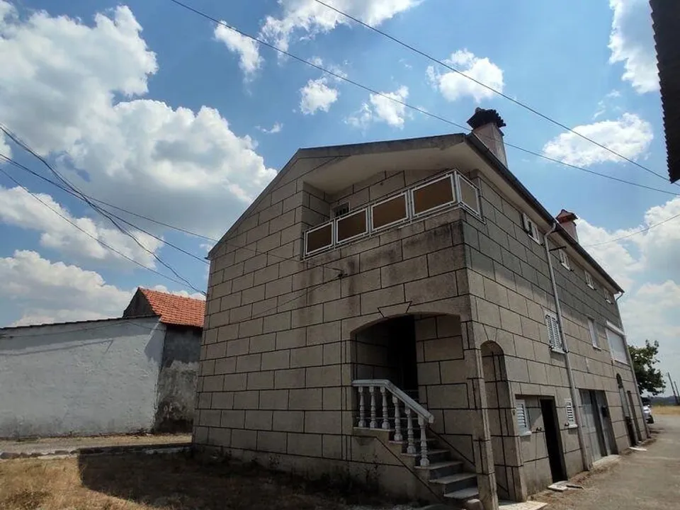Dom szeregowy: Guarda, Guarda – zdjęcie 2