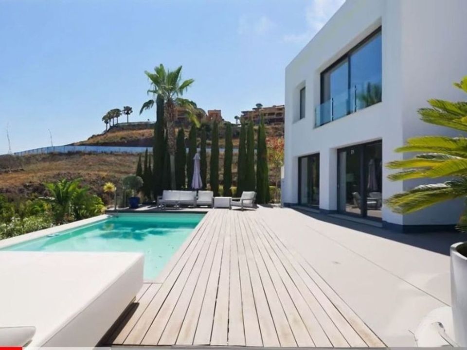 Villa i El Paraiso, Malaga - foto 4