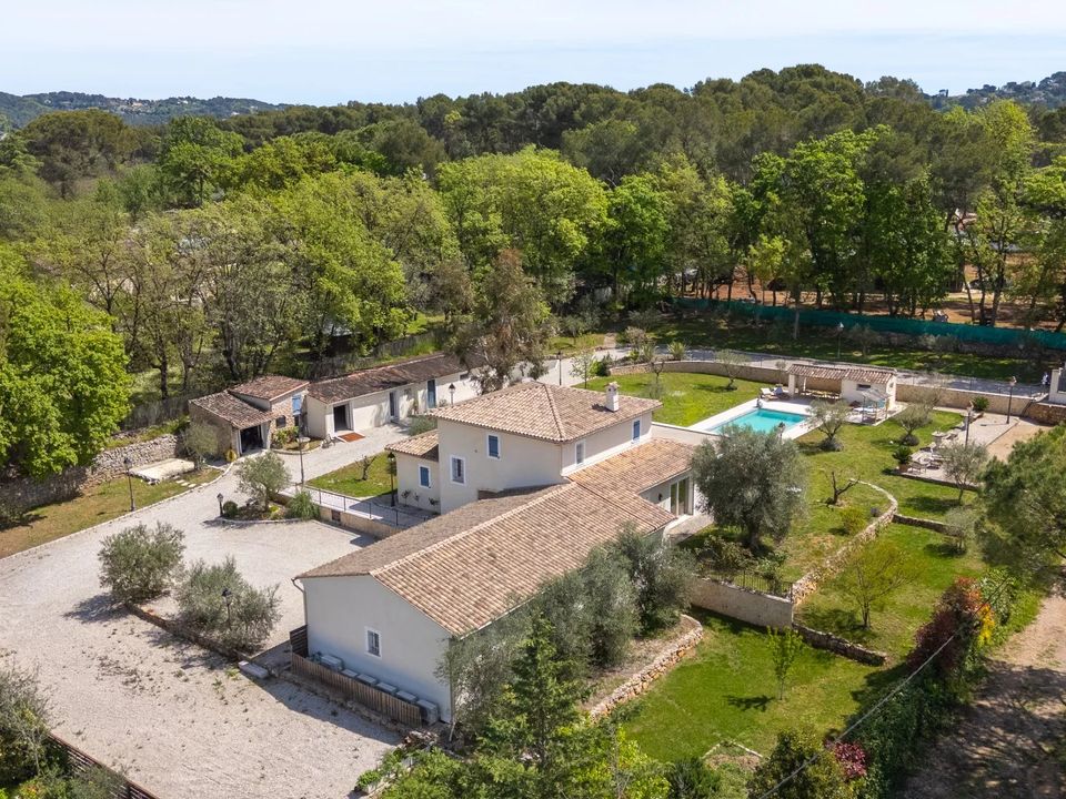 Villa i Mouans-Sartoux, Alpes-Maritimes - foto 2