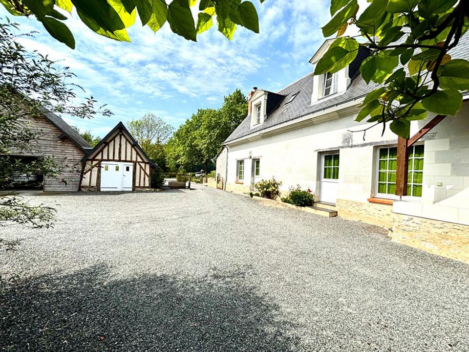 Villa i Beaufort-en-Vallee, Maine-et-Loire - bilde 1