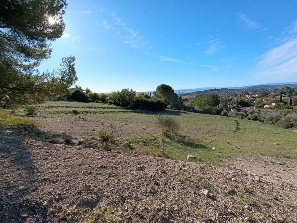 Helårsgrund i Manosque, Alpes-de-Haute-Provence - foto 1