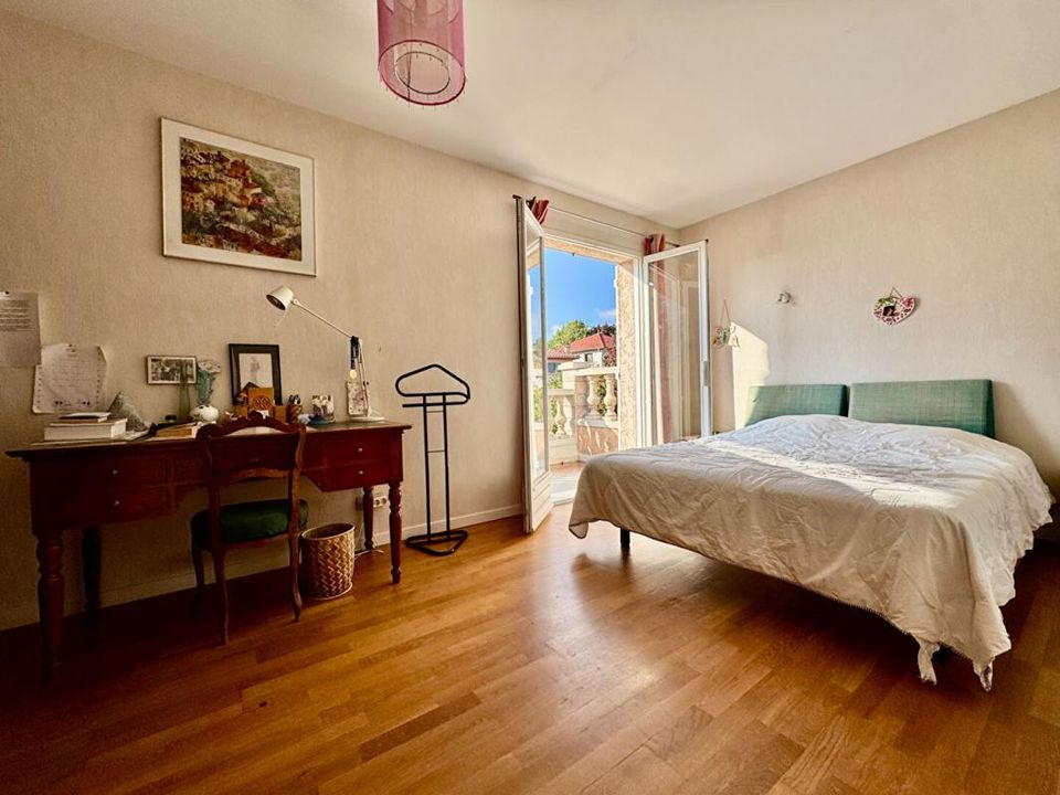 Villa i Chassieu, Rhone - foto 3